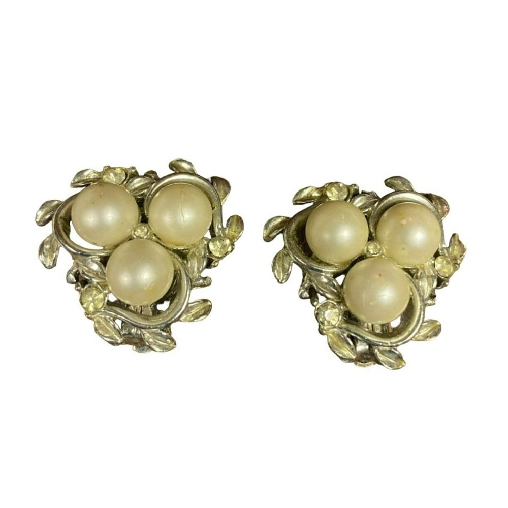 Vintage Faux Pearl and Rhinestone Silver tone Clip on Earrings MCM Wedding, Prom